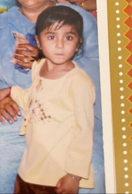 priya kapoor childhood pic
